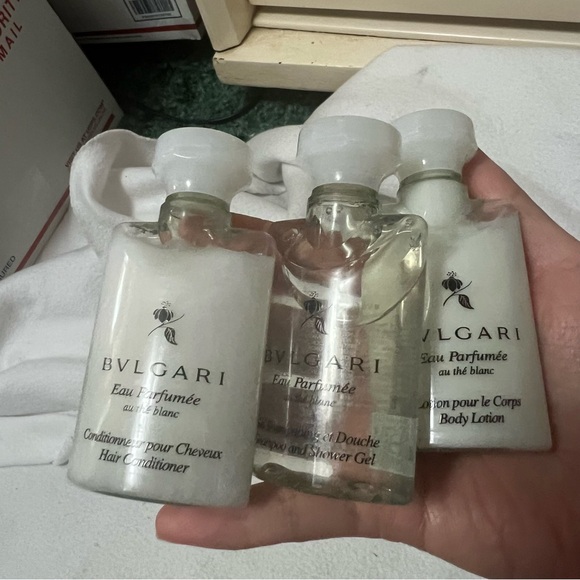 Bvlgari Eau Parfumée Au the Blanc white tea deluxe travel set Dec Sale - Picture 2 of 5